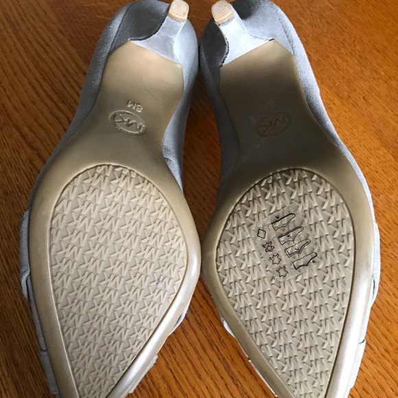 Like New Michael Kors Grey Heels - Picture 7 of 8